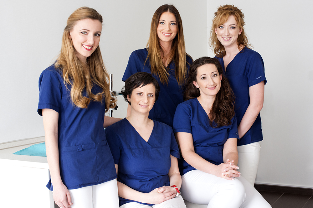 Hair surgery team performing fue hair transplant in Budapest